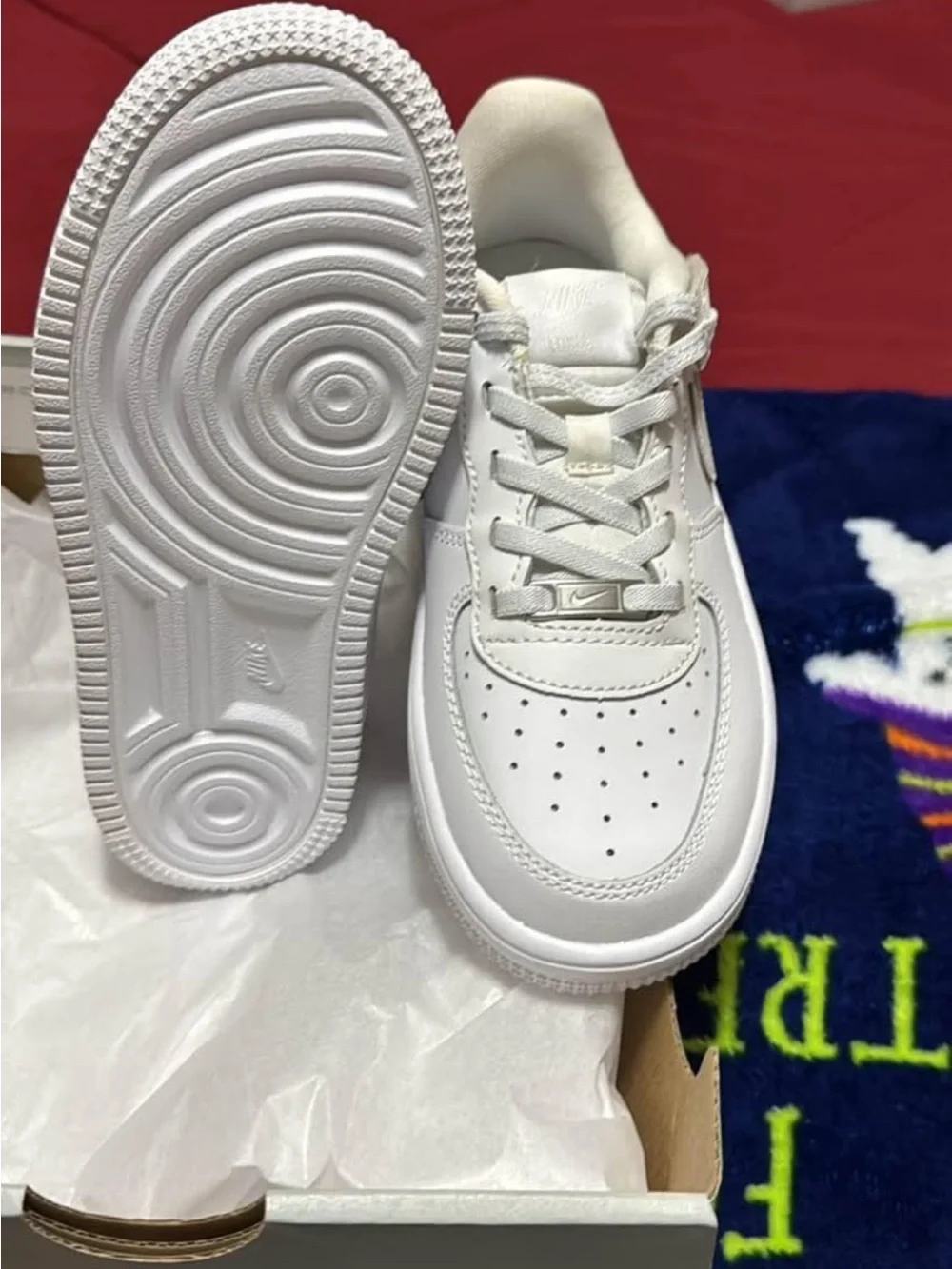 Nike classic low